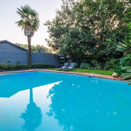 Hurlingham House Guest House Johannesburg Exterior photo