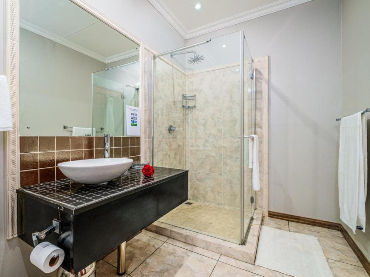 Hurlingham House Guest House Johannesburg Exterior photo
