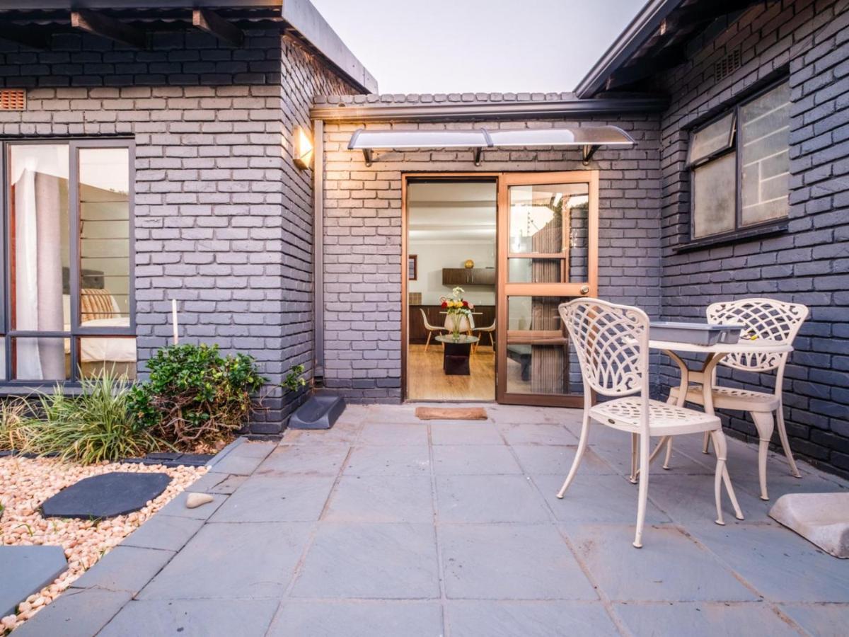 Hurlingham House Guest House Johannesburg Exterior photo