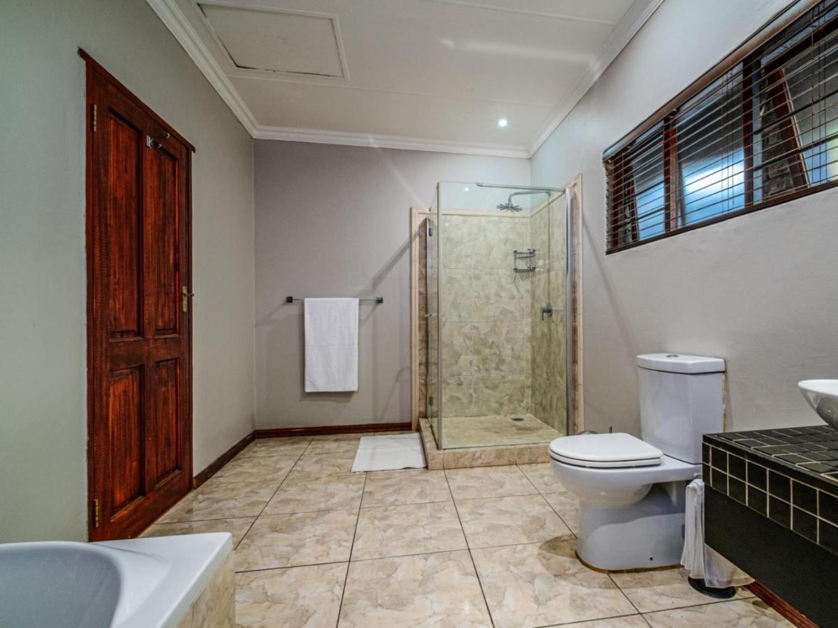 Hurlingham House Guest House Johannesburg Exterior photo
